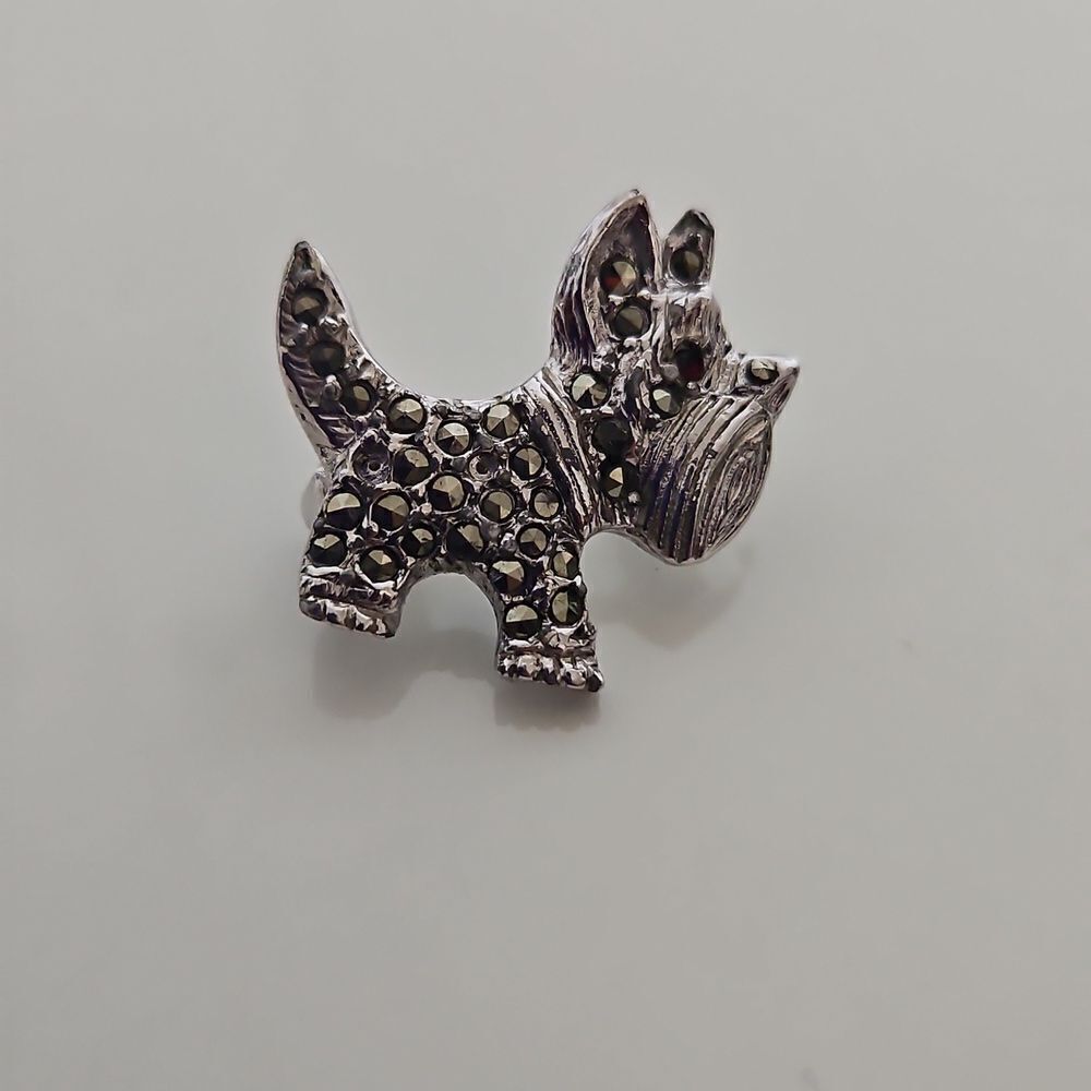 Pooch Dog Pin With Rhinestones Silver